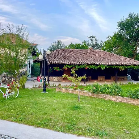 Moravska Obala - Prenociste I Restoran