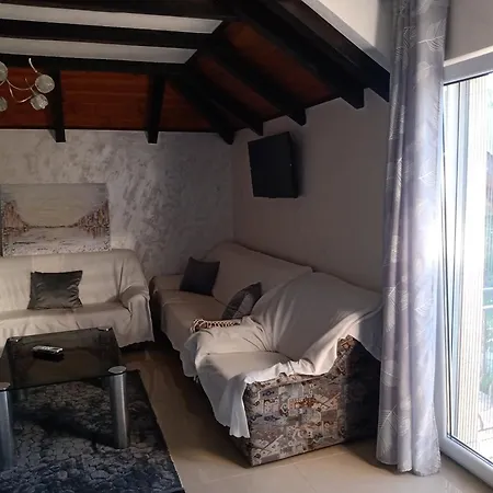 Moravska Obala - Prenociste I Restoran Velika Plana