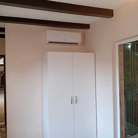 Moravska Obala - Prenociste I Restoran Velika Plana