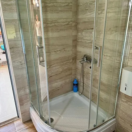 Moravska Obala - Prenociste I Restoran * Velika Plana