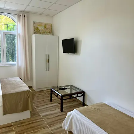 Moravska Obala - Prenociste I Restoran * Velika Plana