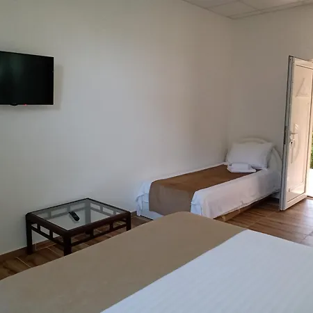 Moravska Obala - Prenociste I Restoran Velika Plana