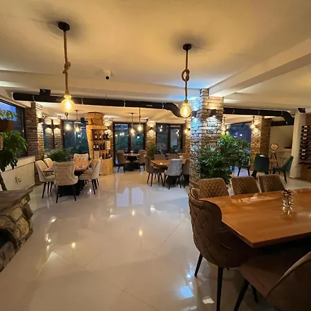 Διαμέρισμα Moravska Obala - Prenociste I Restoran