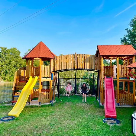 Moravska Obala - Prenociste I Restoran Velika Plana